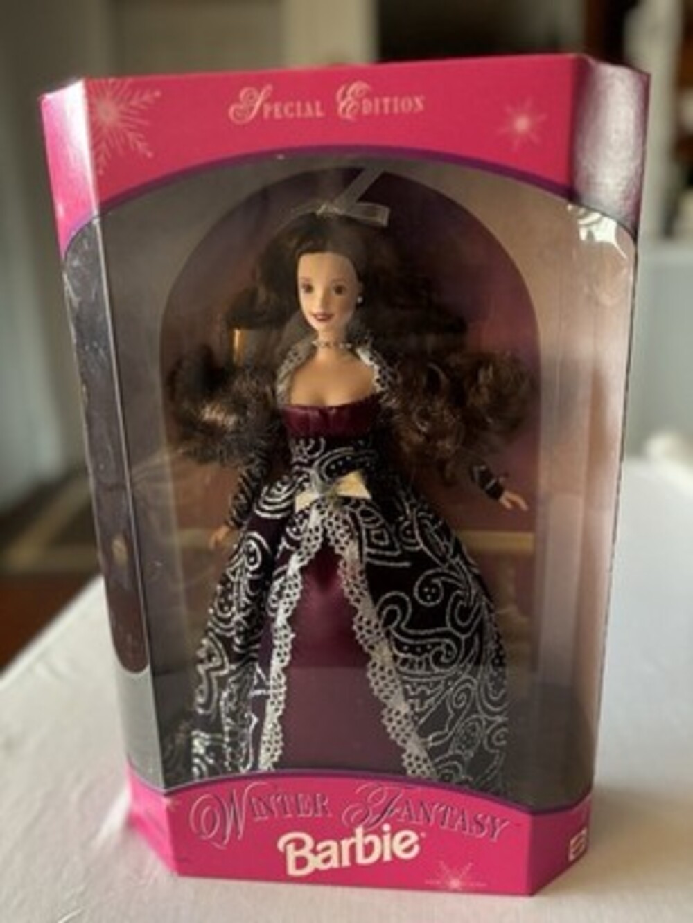 1996 Winter Fantasy Barbie Special Edition Mattel 17666 NRFB Holiday Doll